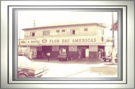 Foto antiga da fachada original da Panificadora Flor das Américas
